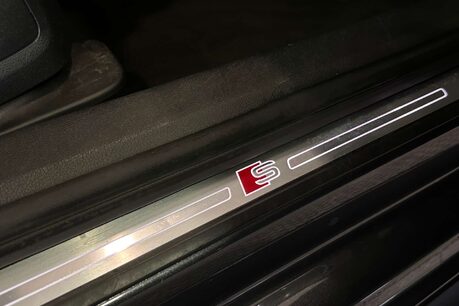 Audi A4 2.0 TDI S line Saloon 4dr Diesel S Tronic Euro 6 (s/s) (150 ps) 16