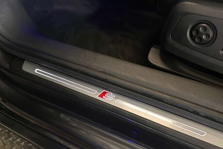 Audi A4 2.0 TDI S line Saloon 4dr Diesel S Tronic Euro 6 (s/s) (150 ps) 64