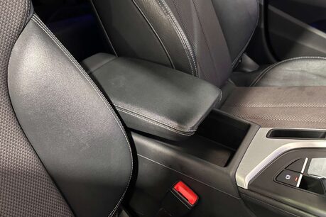 Audi A4 2.0 TDI S line Saloon 4dr Diesel S Tronic Euro 6 (s/s) (150 ps) 43