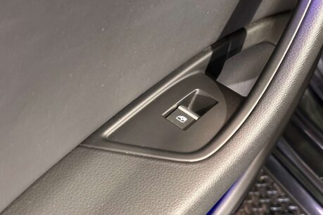 Audi A4 2.0 TDI S line Saloon 4dr Diesel S Tronic Euro 6 (s/s) (150 ps) 55