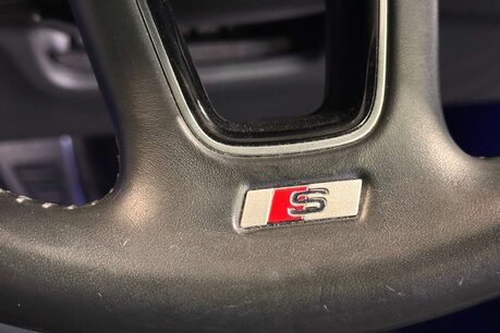 Audi A4 2.0 TDI S line Saloon 4dr Diesel S Tronic Euro 6 (s/s) (150 ps) 25