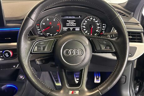 Audi A4 2.0 TDI S line Saloon 4dr Diesel S Tronic Euro 6 (s/s) (150 ps) 19