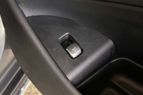 Mercedes-Benz E Class 2.0 E300de 13.5kWh SE (Premium) Estate 5dr Diesel Plug-in Hybrid G-Tronic+  11