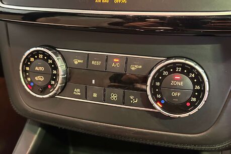 Mercedes-Benz GLE 3.0 GLE350d V6 designo Line SUV 5dr Diesel G-Tronic 4MATIC Euro 6 (s/s) (25 33
