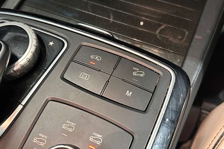 Mercedes-Benz GLE 3.0 GLE350d V6 designo Line SUV 5dr Diesel G-Tronic 4MATIC Euro 6 (s/s) (25 38