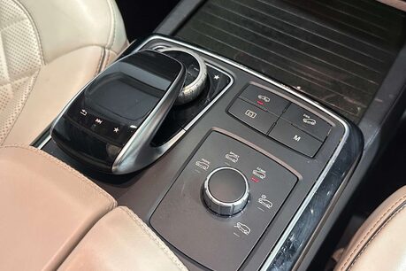 Mercedes-Benz GLE 3.0 GLE350d V6 designo Line SUV 5dr Diesel G-Tronic 4MATIC Euro 6 (s/s) (25 36