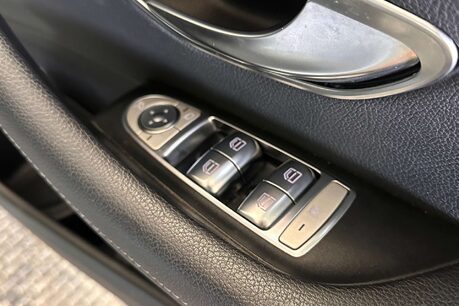 Mercedes-Benz E Class 2.0 E220d AMG Line Edition Saloon 4dr Diesel G-Tronic+ Euro 6 (s/s) (194 ps 12