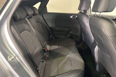 Kia Ceed 1.5 T-GDi 3 Hatchback 5dr Petrol Manual Euro 6 (s/s) (158 bhp) 38