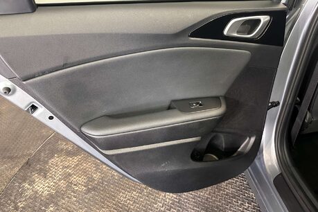 Kia Ceed 1.5 T-GDi 3 Hatchback 5dr Petrol Manual Euro 6 (s/s) (158 bhp) 48