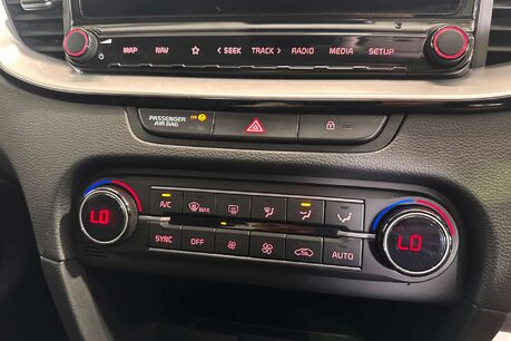 Kia Ceed 1.5 T-GDi 3 Hatchback 5dr Petrol Manual Euro 6 (s/s) (158 bhp) 32