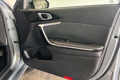 Kia Ceed 1.5 T-GDi 3 Hatchback 5dr Petrol Manual Euro 6 (s/s) (158 bhp) 10