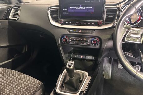 Kia Ceed 1.5 T-GDi 3 Hatchback 5dr Petrol Manual Euro 6 (s/s) (158 bhp) 24