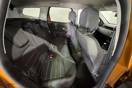 Dacia Duster 1.3 TCe Prestige SUV 5dr Petrol Manual Euro 6 (s/s) (130 ps) 35