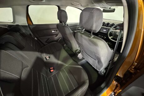 Dacia Duster 1.3 TCe Prestige SUV 5dr Petrol Manual Euro 6 (s/s) (130 ps) 36