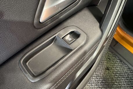 Dacia Duster 1.3 TCe Prestige SUV 5dr Petrol Manual Euro 6 (s/s) (130 ps) 48