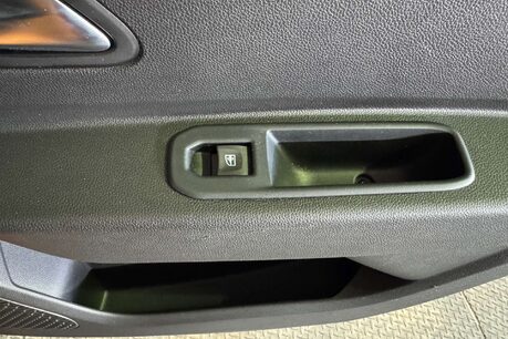 Dacia Duster 1.3 TCe Prestige SUV 5dr Petrol Manual Euro 6 (s/s) (130 ps) 38