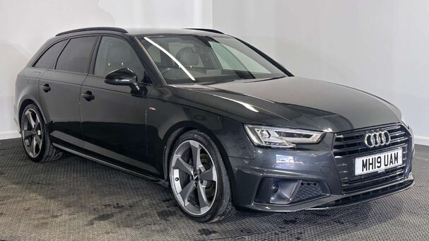 Audi A4 2.0 TFSI 35 Black Edition Estate 5dr Petrol S Tronic Euro 6 (s/s) (150 ps) Service History