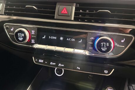 Audi A4 2.0 TFSI 35 Black Edition Estate 5dr Petrol S Tronic Euro 6 (s/s) (150 ps) 42