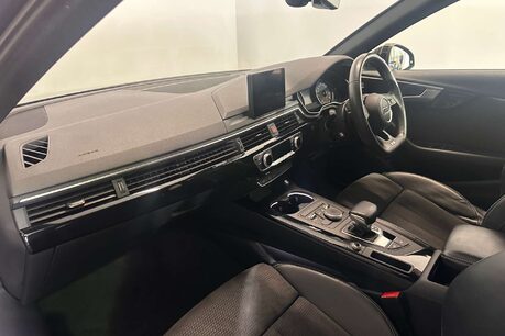 Audi A4 2.0 TFSI 35 Black Edition Estate 5dr Petrol S Tronic Euro 6 (s/s) (150 ps) 63