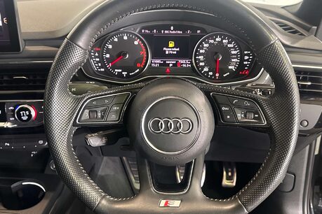 Audi A4 2.0 TFSI 35 Black Edition Estate 5dr Petrol S Tronic Euro 6 (s/s) (150 ps) 20