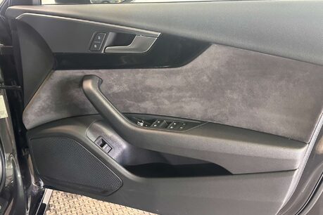 Audi A4 2.0 TFSI 35 Black Edition Estate 5dr Petrol S Tronic Euro 6 (s/s) (150 ps) 10