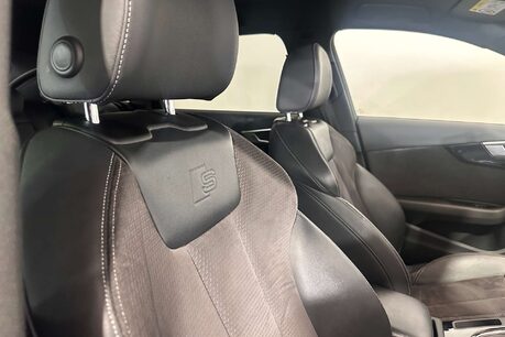 Audi A4 2.0 TFSI 35 Black Edition Estate 5dr Petrol S Tronic Euro 6 (s/s) (150 ps) 17