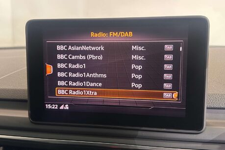 Audi A4 2.0 TFSI 35 Black Edition Estate 5dr Petrol S Tronic Euro 6 (s/s) (150 ps) 32