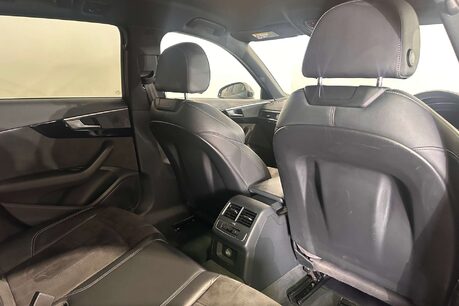 Audi A4 2.0 TFSI 35 Black Edition Estate 5dr Petrol S Tronic Euro 6 (s/s) (150 ps) 52