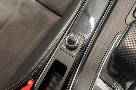 Audi A4 2.0 TFSI 35 Black Edition Estate 5dr Petrol S Tronic Euro 6 (s/s) (150 ps) 46