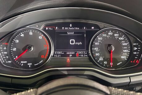 Audi A4 2.0 TFSI 35 Black Edition Estate 5dr Petrol S Tronic Euro 6 (s/s) (150 ps) 27