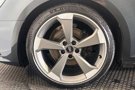 Audi A4 2.0 TFSI 35 Black Edition Estate 5dr Petrol S Tronic Euro 6 (s/s) (150 ps) 65