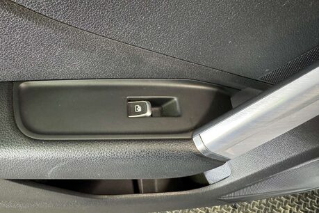 Audi Q2 1.4 TFSI CoD Sport SUV 5dr Petrol Manual Euro 6 (s/s) (150 ps) 57