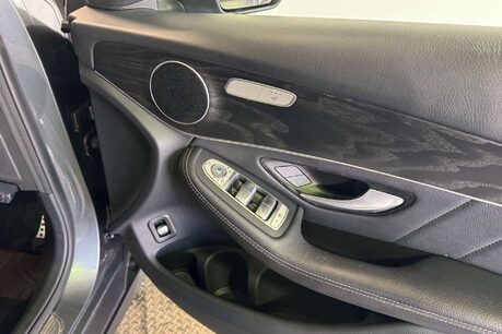 Mercedes-Benz GLC 2.1 GLC220d AMG Line SUV 5dr Diesel G-Tronic+ 4MATIC Euro 6 (s/s) (170 ps) 13