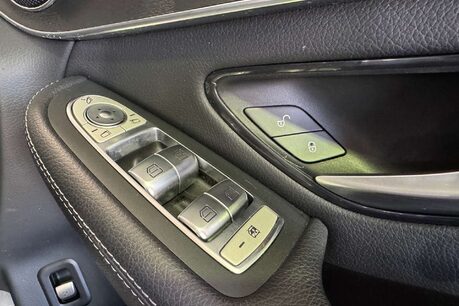 Mercedes-Benz GLC 2.1 GLC220d AMG Line SUV 5dr Diesel G-Tronic+ 4MATIC Euro 6 (s/s) (170 ps) 15