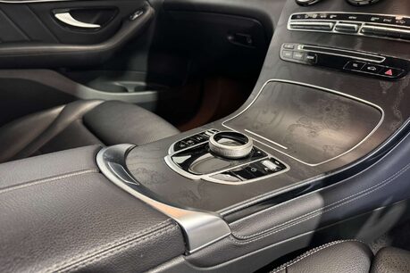 Mercedes-Benz GLC 2.1 GLC220d AMG Line SUV 5dr Diesel G-Tronic+ 4MATIC Euro 6 (s/s) (170 ps) 19