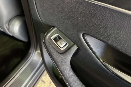 Mercedes-Benz GLC 2.1 GLC220d AMG Line SUV 5dr Diesel G-Tronic+ 4MATIC Euro 6 (s/s) (170 ps) 46