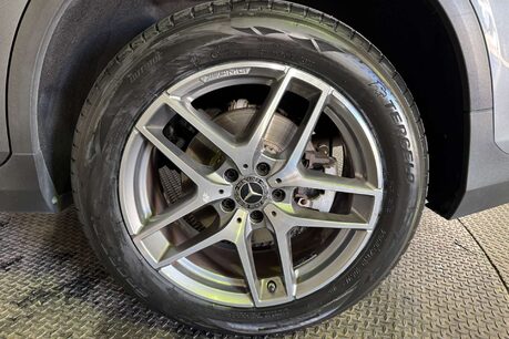 Mercedes-Benz GLC 2.1 GLC220d AMG Line SUV 5dr Diesel G-Tronic+ 4MATIC Euro 6 (s/s) (170 ps) 61