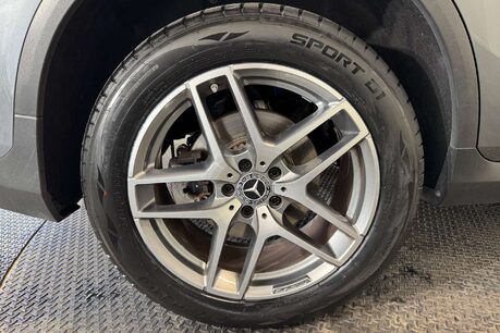 Mercedes-Benz GLC 2.1 GLC220d AMG Line SUV 5dr Diesel G-Tronic+ 4MATIC Euro 6 (s/s) (170 ps) 64