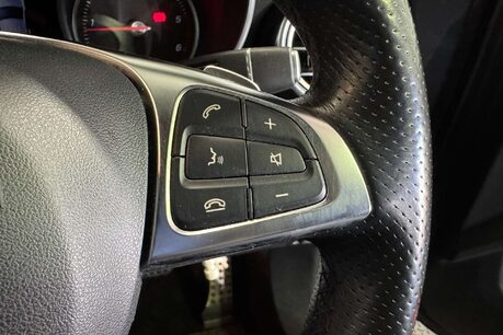 Mercedes-Benz GLC 2.1 GLC220d AMG Line SUV 5dr Diesel G-Tronic+ 4MATIC Euro 6 (s/s) (170 ps) 28