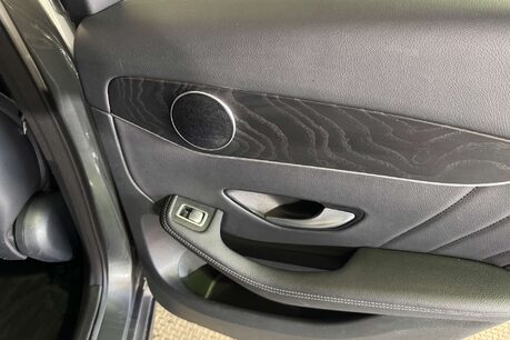 Mercedes-Benz GLC 2.1 GLC220d AMG Line SUV 5dr Diesel G-Tronic+ 4MATIC Euro 6 (s/s) (170 ps) 44