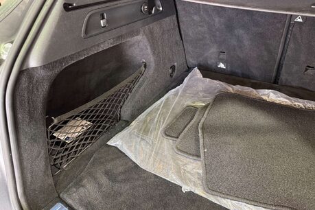 Mercedes-Benz GLC 2.1 GLC220d AMG Line SUV 5dr Diesel G-Tronic+ 4MATIC Euro 6 (s/s) (170 ps) 48