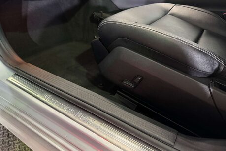 Mercedes-Benz E Class 2.1 E250 CDI AMG Night Edition Saloon 4dr Diesel G-Tronic+ Euro 5 (s/s) (20 58