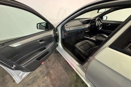 Mercedes-Benz E Class 2.1 E250 CDI AMG Night Edition Saloon 4dr Diesel G-Tronic+ Euro 5 (s/s) (20 54