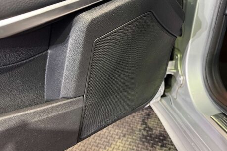 Mercedes-Benz E Class 2.1 E250 CDI AMG Night Edition Saloon 4dr Diesel G-Tronic+ Euro 5 (s/s) (20 57