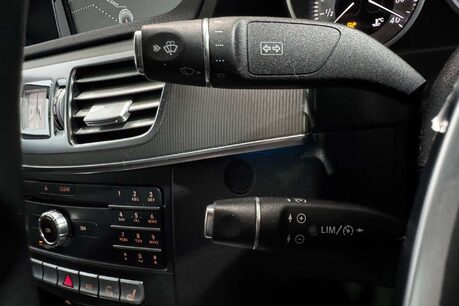 Mercedes-Benz E Class 2.1 E250 CDI AMG Night Edition Saloon 4dr Diesel G-Tronic+ Euro 5 (s/s) (20 24