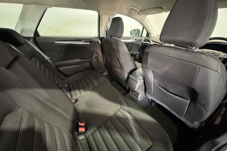 Ford Mondeo 2.0 TDCi ECOnetic Style Estate 5dr Diesel Manual Euro 6 (s/s) (150 ps) 44