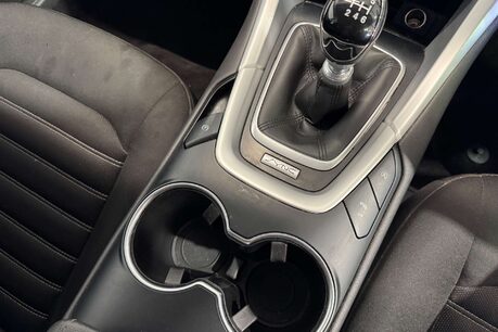 Ford Mondeo 2.0 TDCi ECOnetic Style Estate 5dr Diesel Manual Euro 6 (s/s) (150 ps) 27