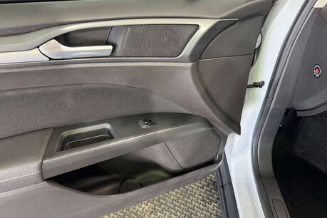 Ford Mondeo 2.0 TDCi ECOnetic Style Estate 5dr Diesel Manual Euro 6 (s/s) (150 ps) 53