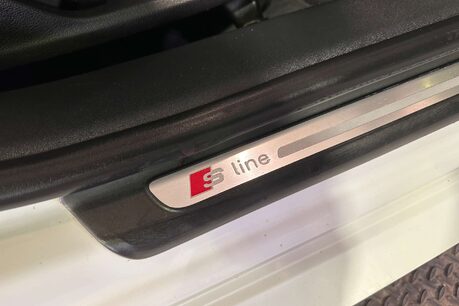 Audi TT 1.8 TFSI S line Coupe 3dr Petrol Manual Euro 6 (s/s) (180 ps) 15