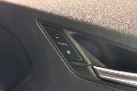 Audi TT 1.8 TFSI S line Coupe 3dr Petrol Manual Euro 6 (s/s) (180 ps) 12